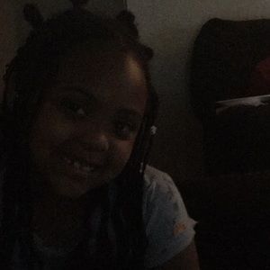 Meet your Posher, Crystal